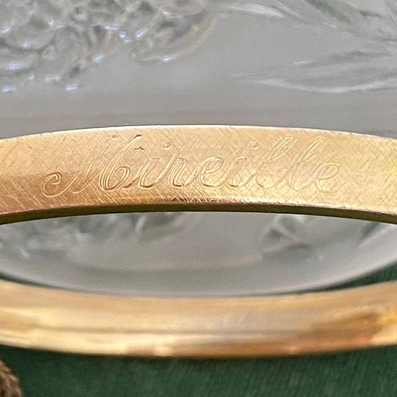 M I R E I L L E - 12K Gold Filled Bangle Bracelet - Picture 13 of 16